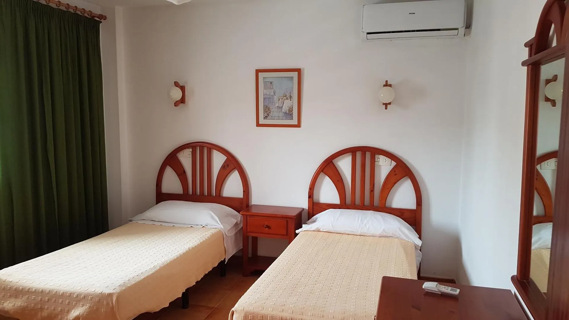 Apartmanhotel Apartamentos Vista Al Puerto San Antonio