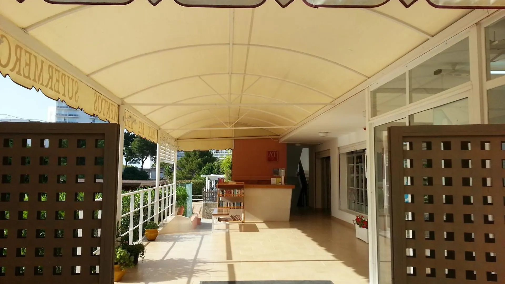 Apartamentos Vista Al Puerto San Antonio  2*, San Antonio (Ibiza) Španělsko